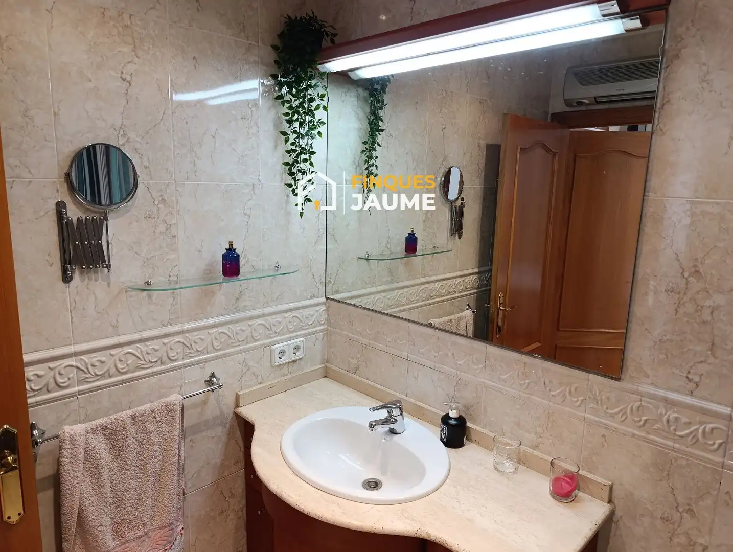 Baño de Casa adosada en venta en Torrefarrera con Aire acondicionado, Calefacción y Terraza