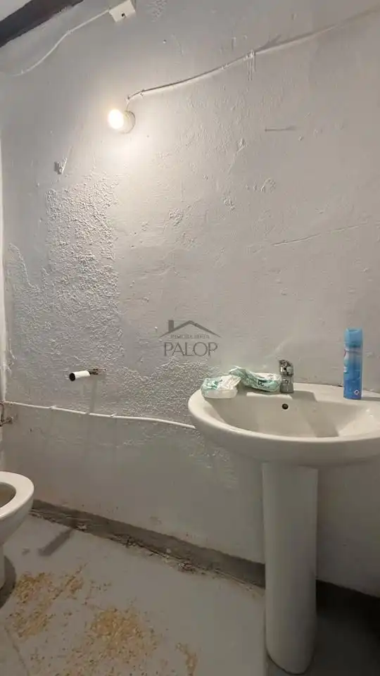 Baño de Local en venta en El Genovés con Aire acondicionado