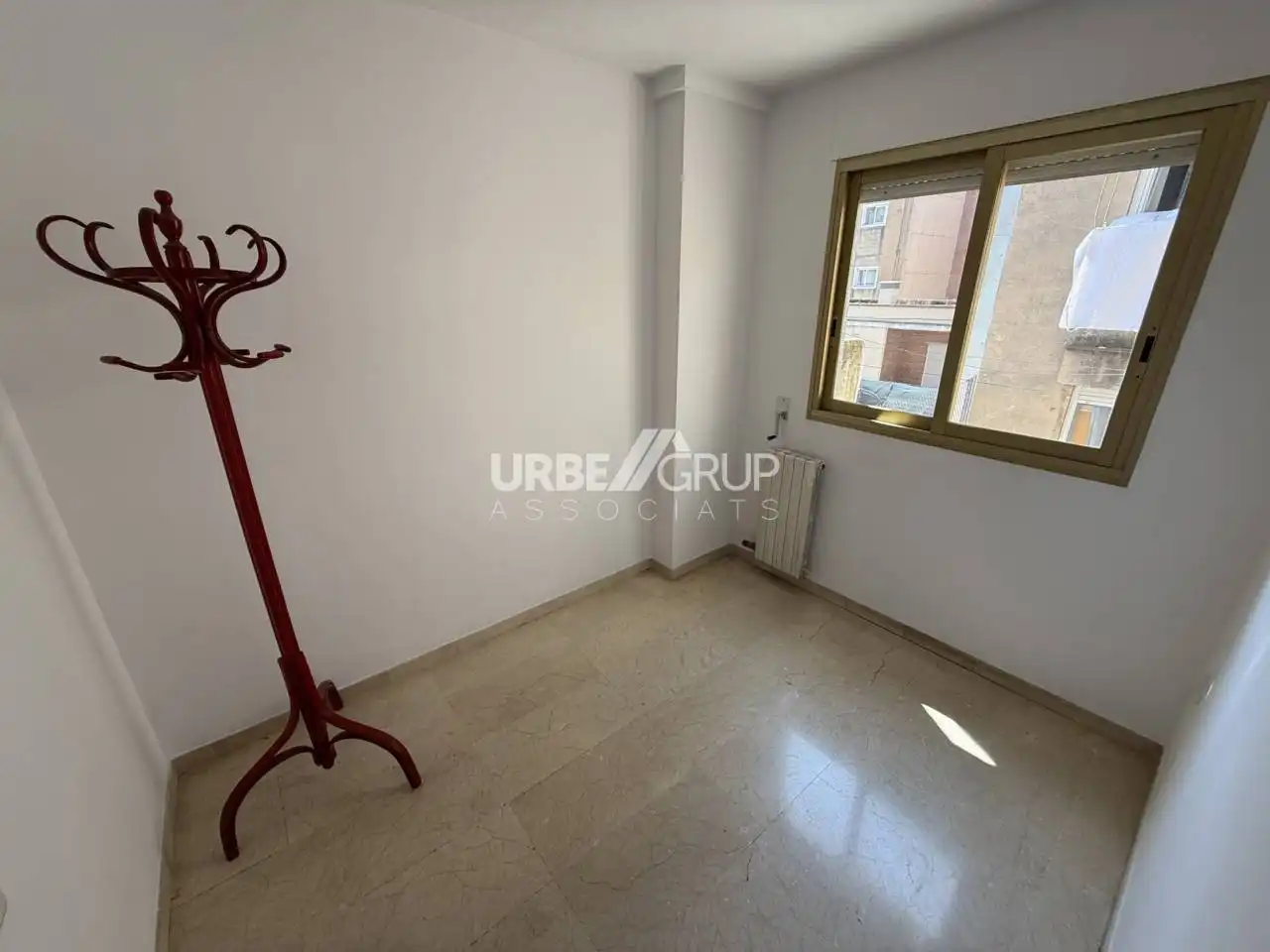 Flat for rent in Calle Doctor Ullés, Ca n'Aurell