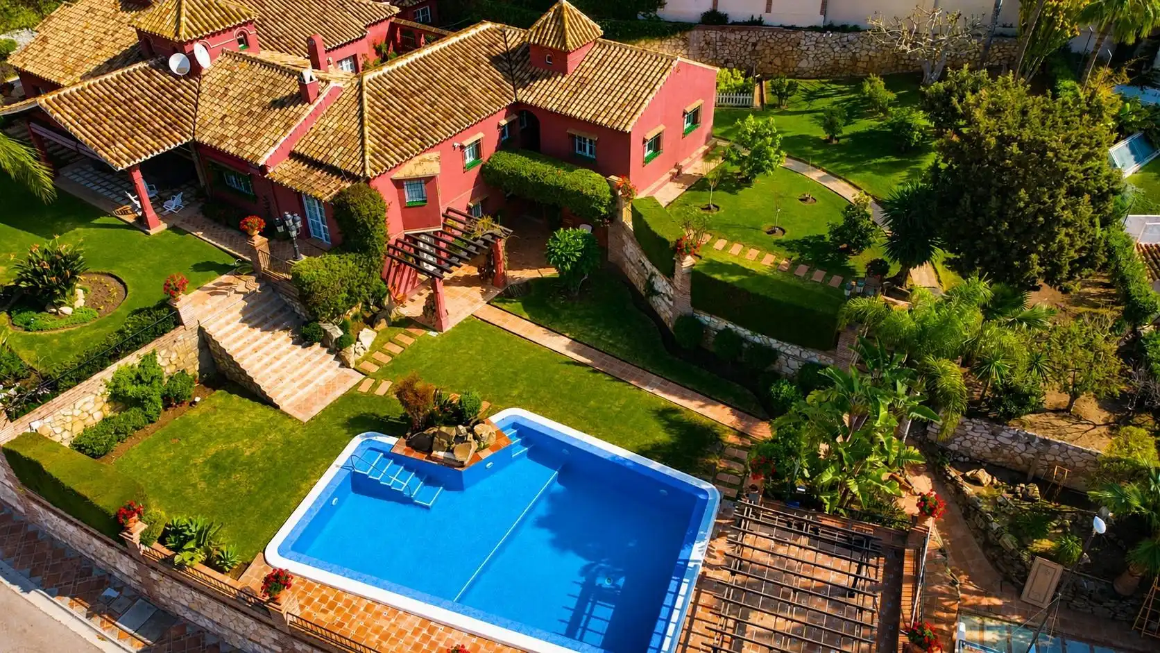 Jardí de Casa o xalet en venda en Benalmádena amb Aire condicionat, Calefacció i Jardí privat
