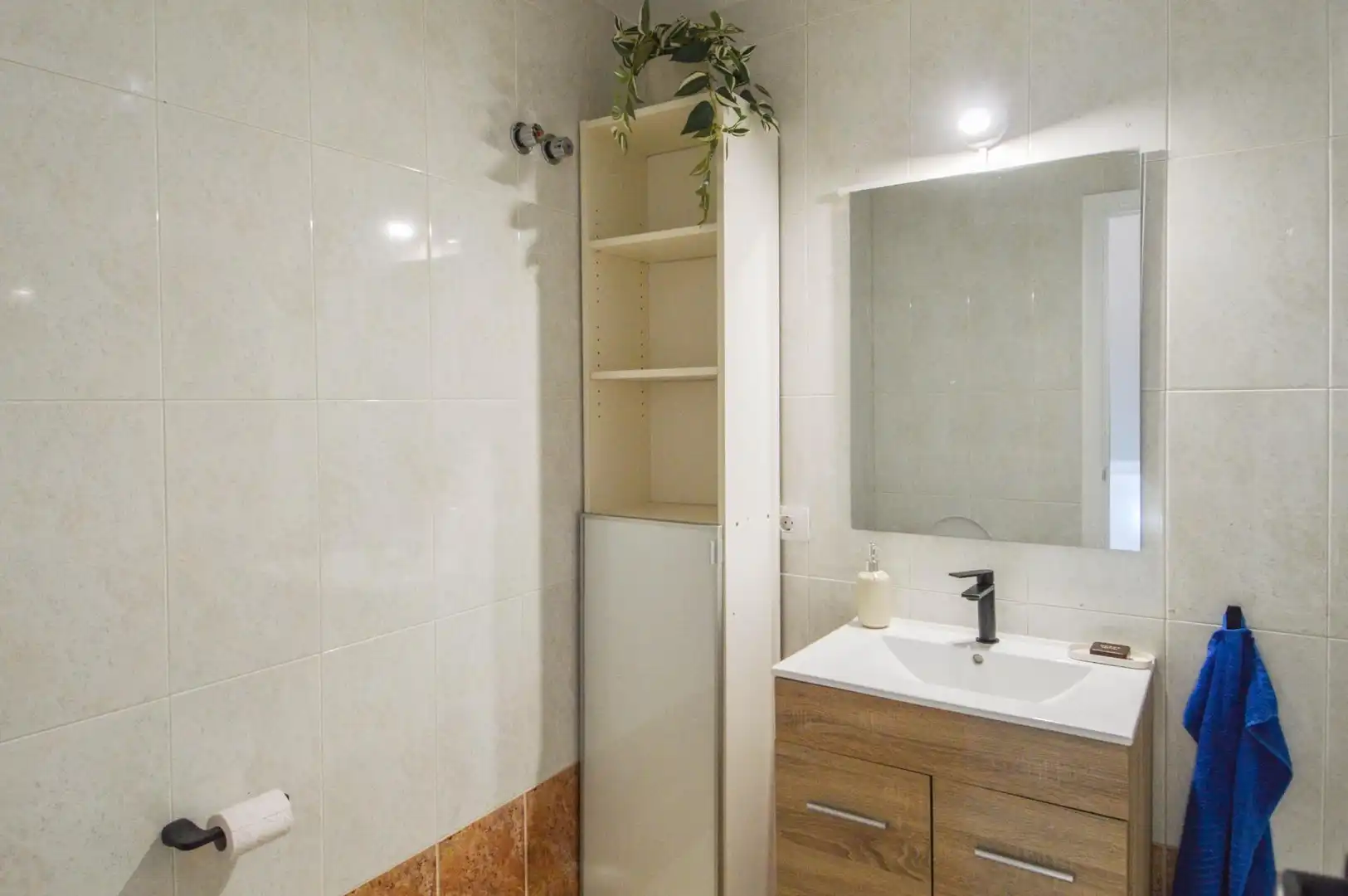Baño de Dúplex de alquiler en Telde con Amueblado