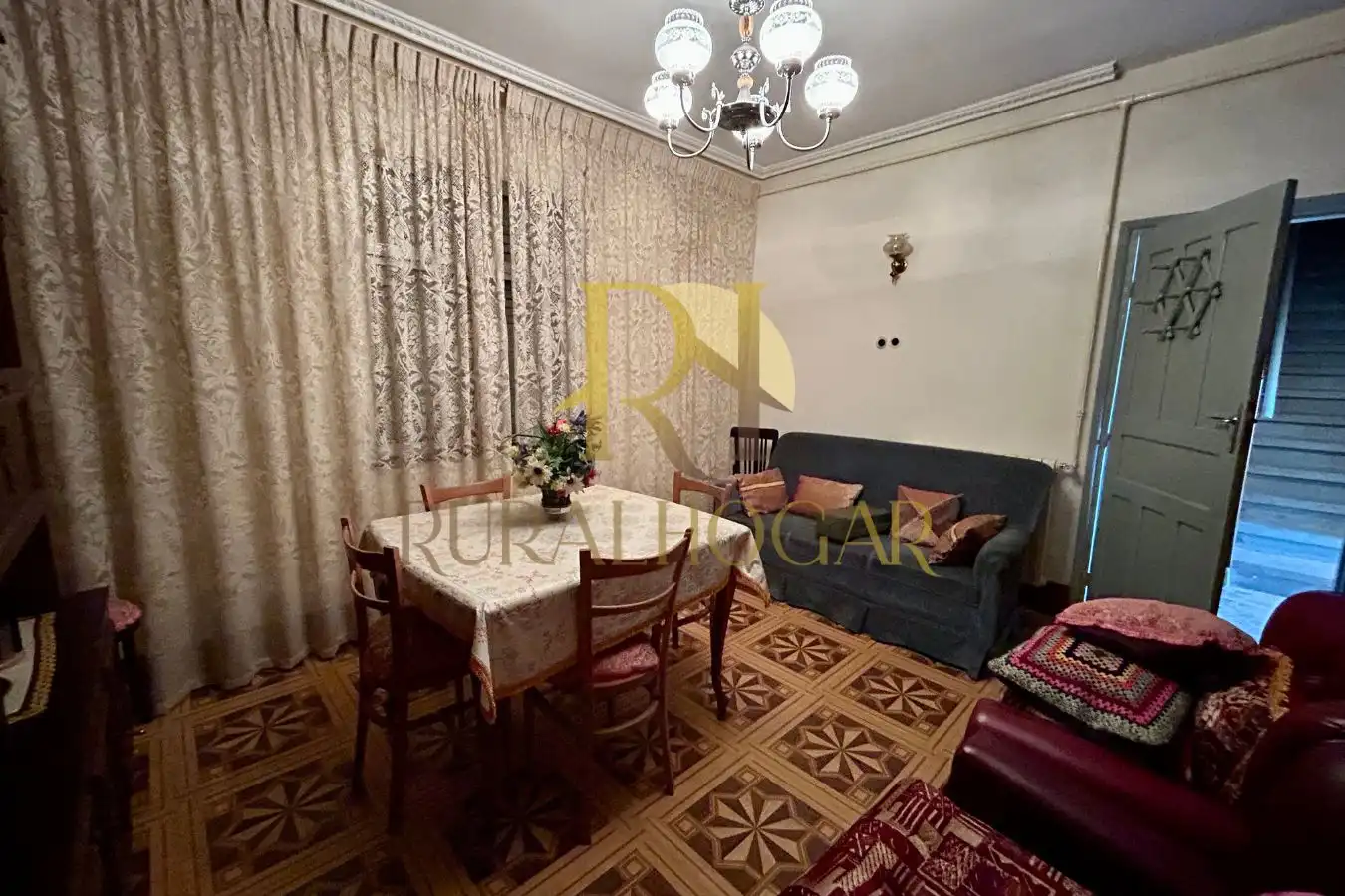 Dining room of Houses for sale in Villazala  with Storage room