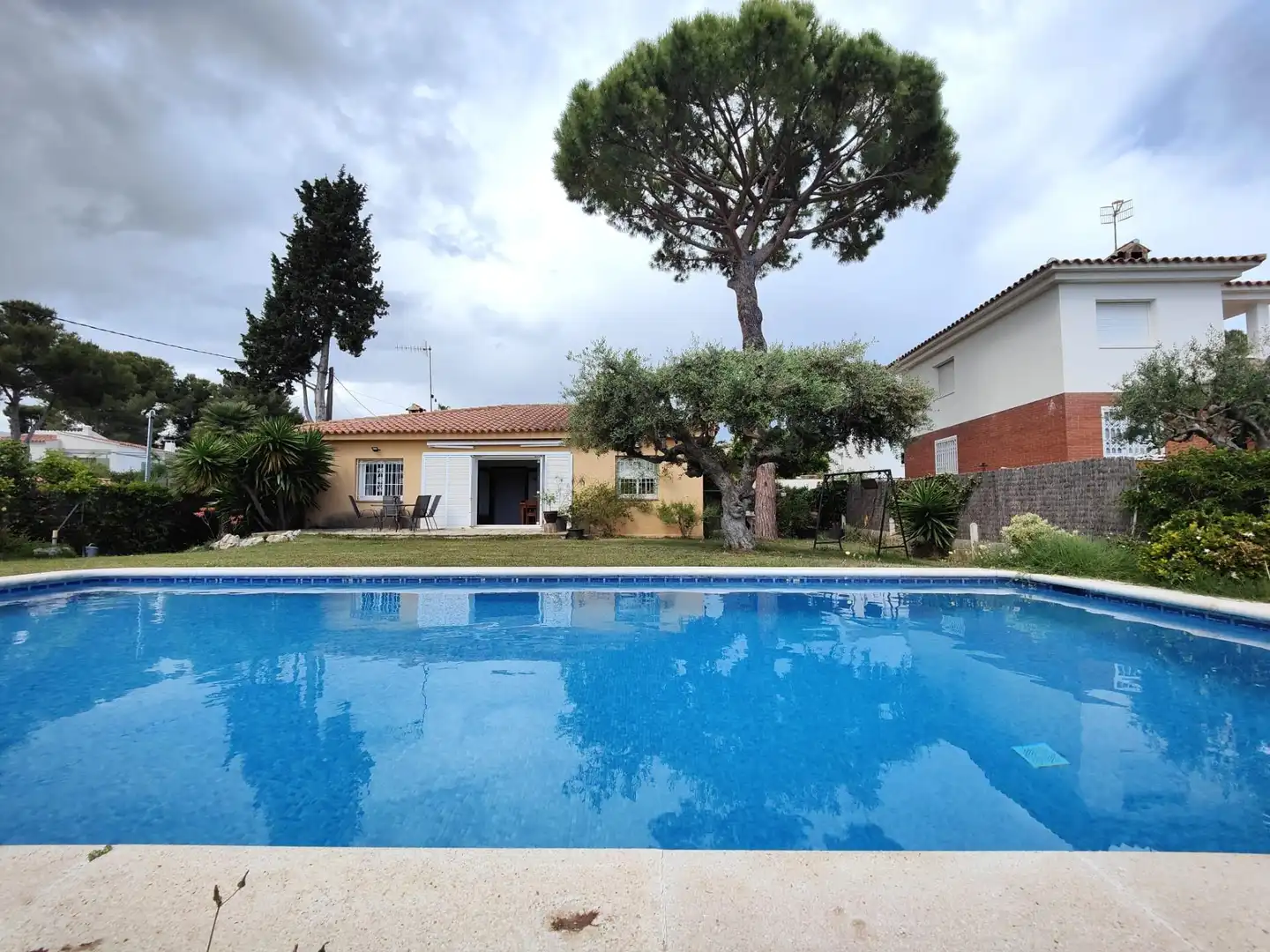 Schwimmbecken von Haus oder Chalet zum Verkauf in Cunit mit Heizung, Privatgarten und Schwimmbad