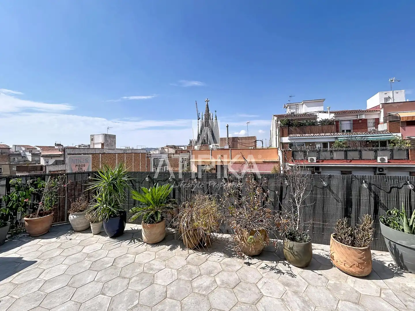 Terrasse von Dachboden zur Miete in Barcelona mit Klimaanlage, Heizung und Parkett