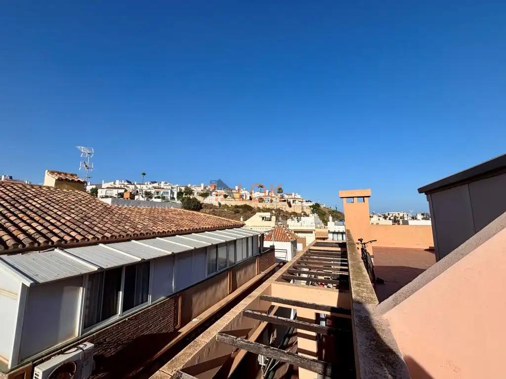 Vista exterior de Piso en venta en Rincón de la Victoria
