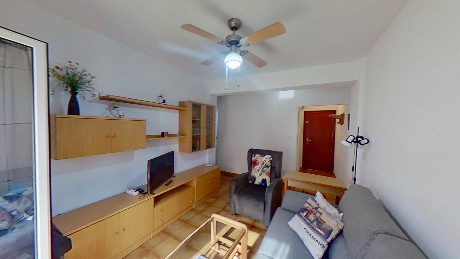 Sala de estar de Piso en venta en Alicante / Alacant con Aire acondicionado, Terraza y Amueblado