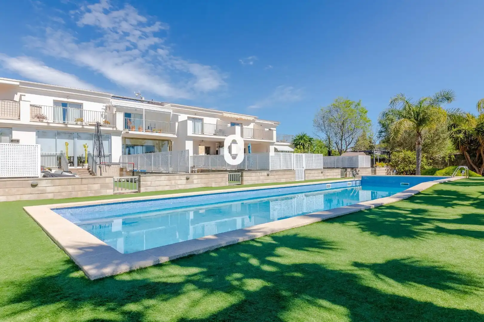 Piscina de Casa adosada en venda en Sa Pobla amb Aire condicionat, Jardí privat i Parquet