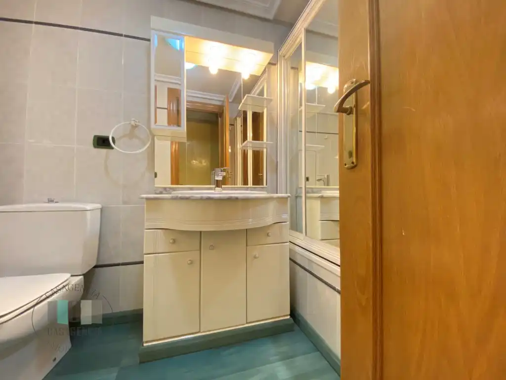 Duplexes for sale in Calle Poeta Verdaguer, Hospital - Plaza del Real