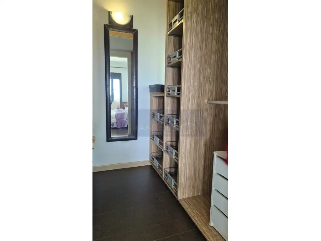 Habitación de Dúplex en venta en Estepona con Terraza y Piscina comunitaria