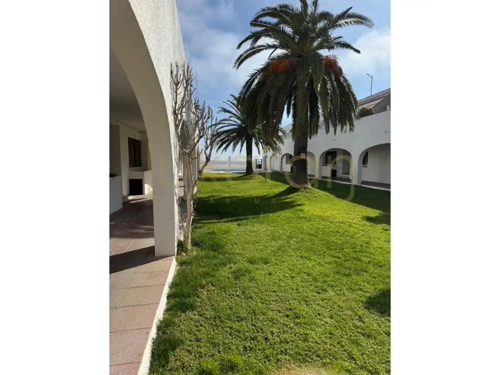 Jardí de Casa adosada en venda en Mont-roig del Camp