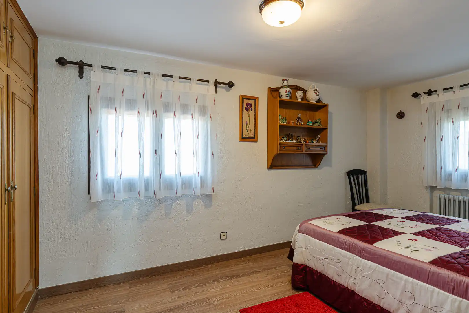 Bedroom of Houses for sale in Villanueva de la Cañada  with Air Conditioner, Heating and Private garden