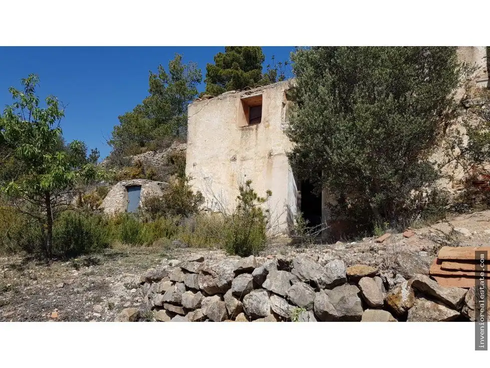 Finca rústica en venda en Vilanova d'Alcolea