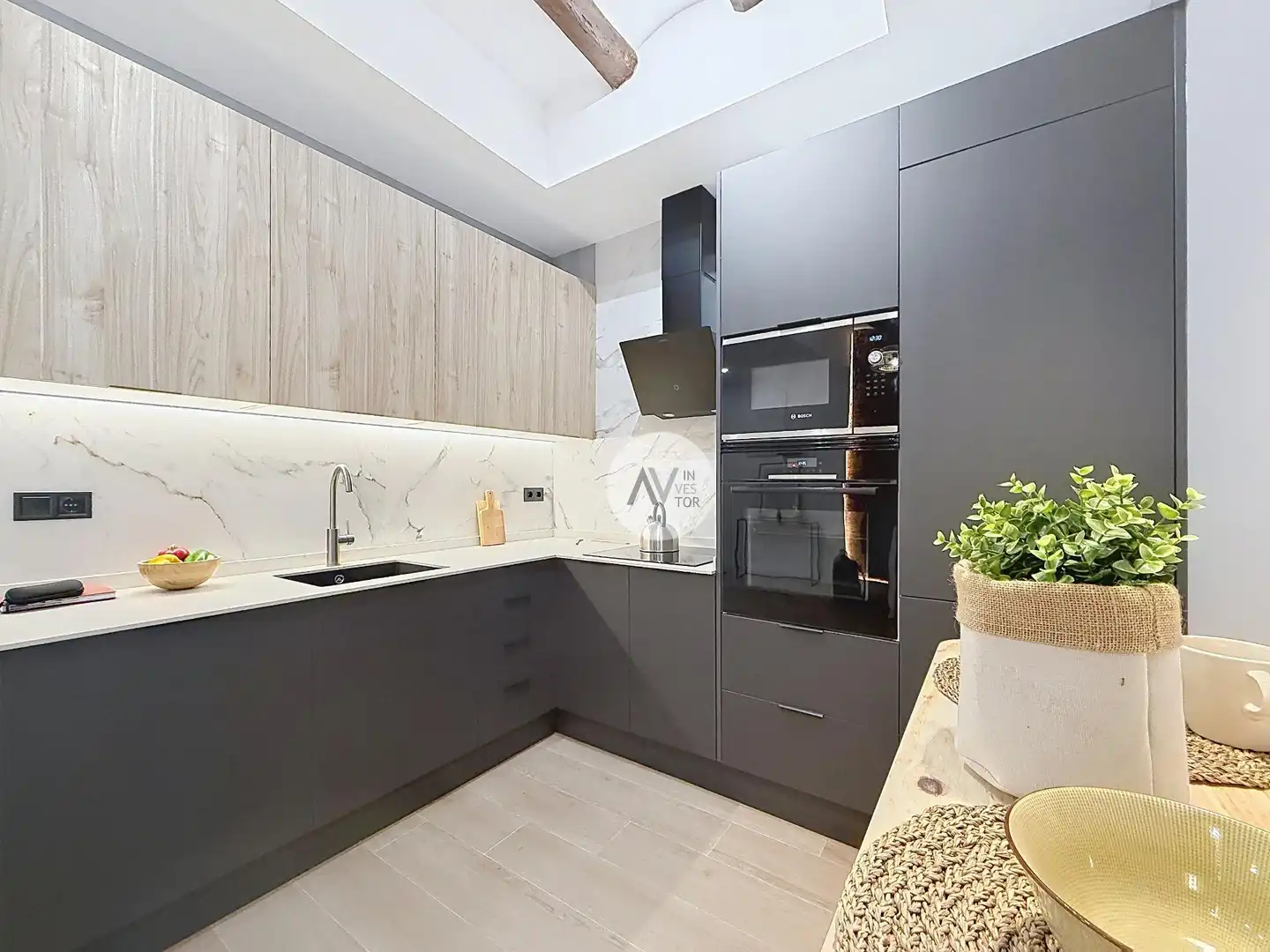 Kitchen of Apartments for sale in Barcelona  with Air Conditioner, Heating and Parquet flooring