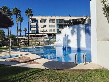 Pis amb piscina en venda a Santa Pola ciudad