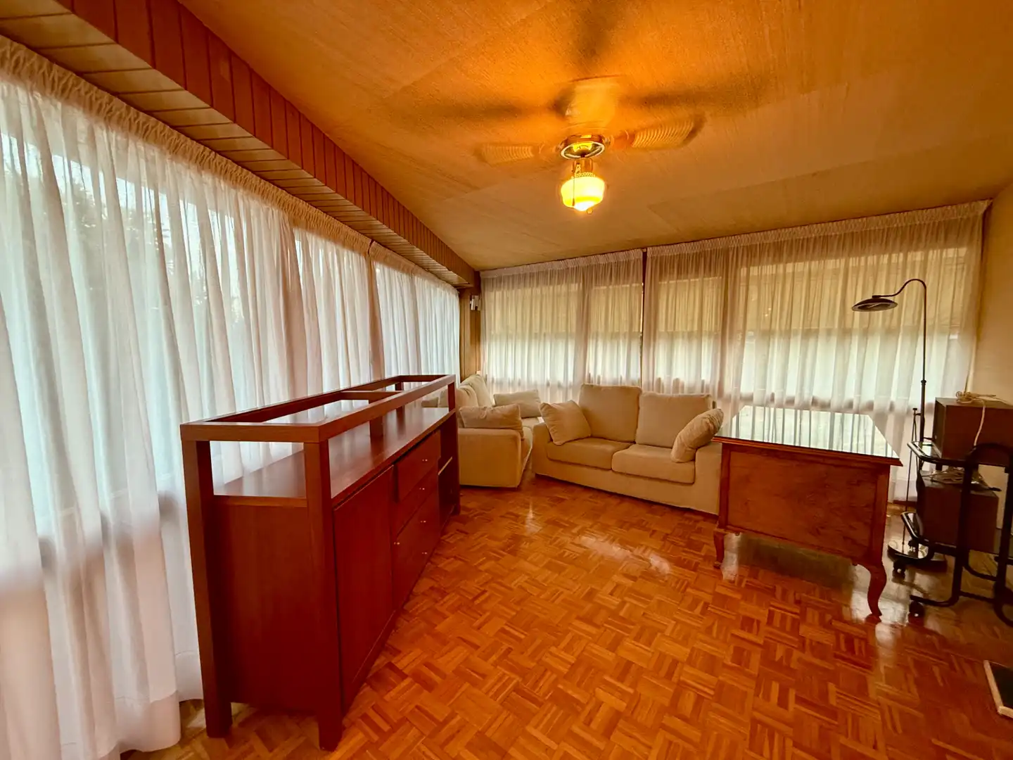 Sala de estar de Casa o chalet en venta en Castellar del Vallès con Calefacción, Jardín privado y Terraza