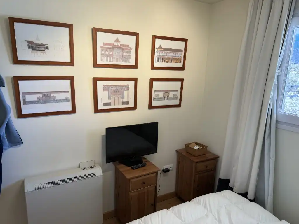 Dormitori de Apartament en venda en Sierra Nevada amb Piscina
