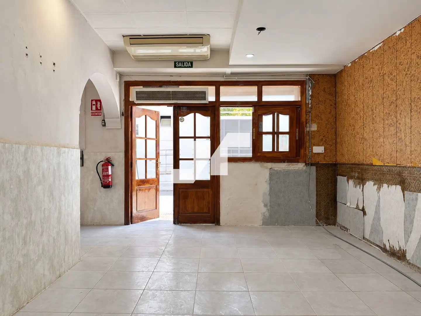 Local comercial en venda a Pintor Porcar