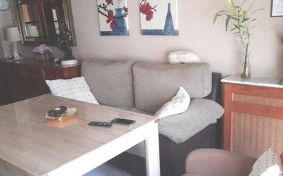 Living room of Flat for sale in Cáceres Capital  with Air Conditioner