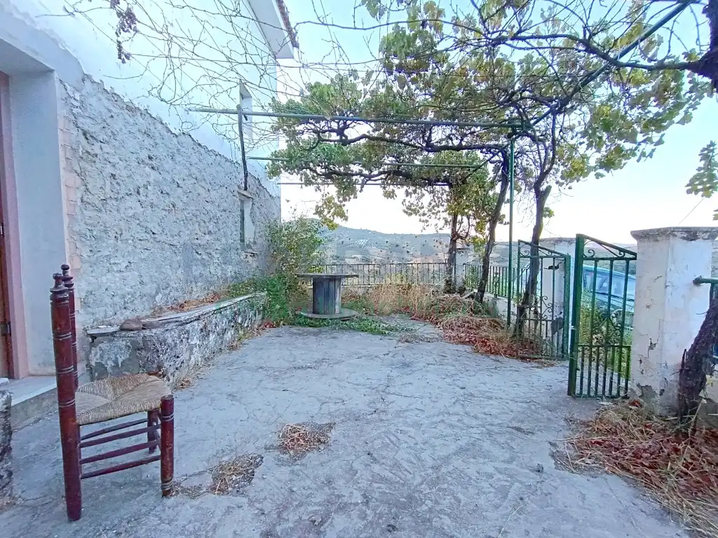 Terrace of Country homes for sale in Guaro, Málaga