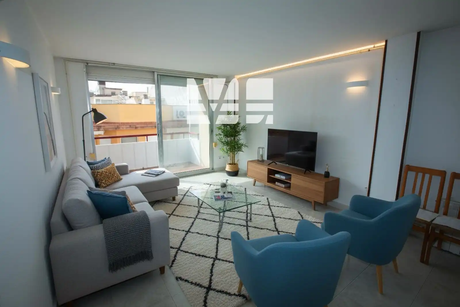Ático con ascensor en venta en Angel Guimera, imagen 2