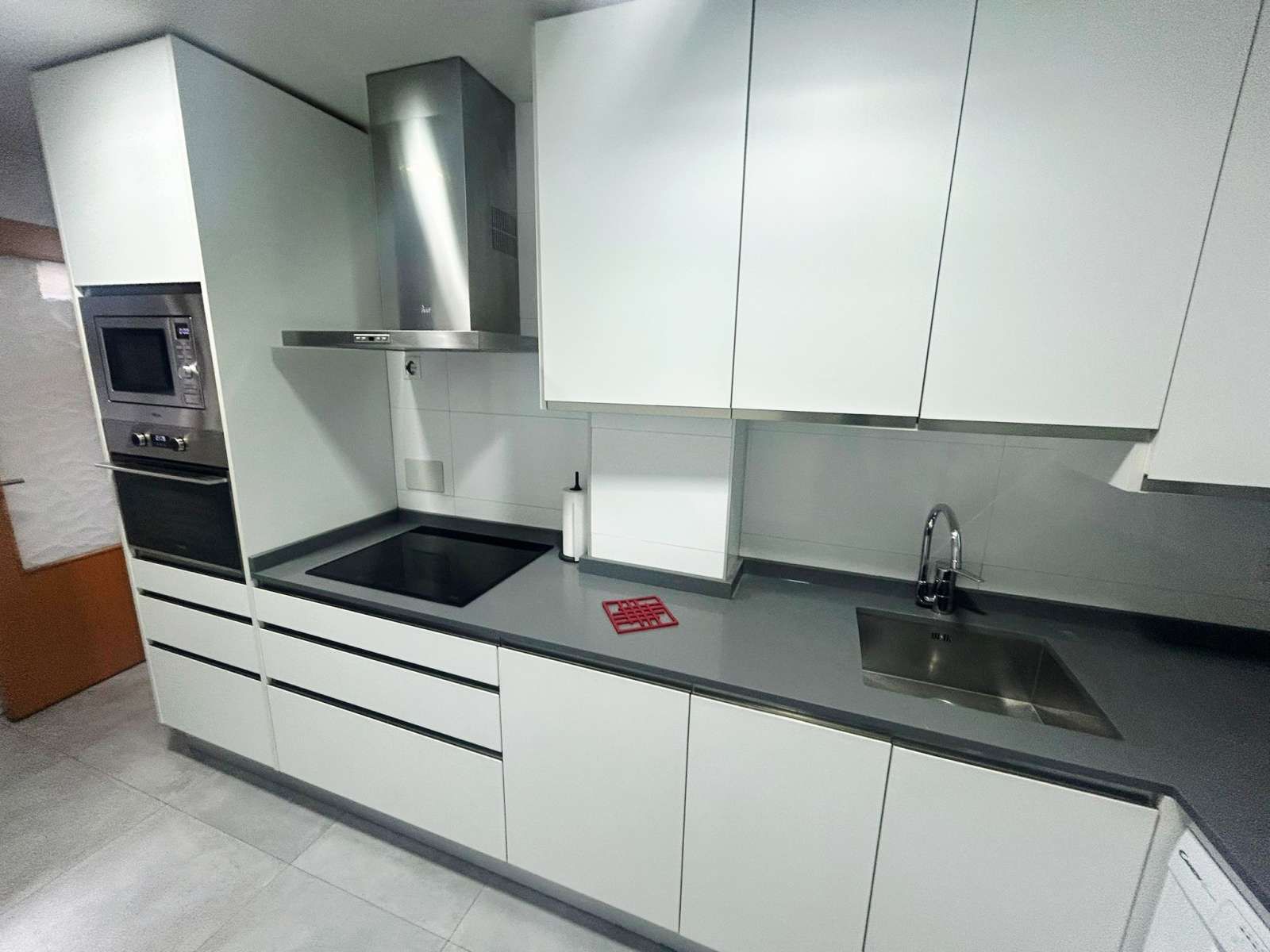 Kitchen of Apartment for share in Camargo  with Air Conditioner, Heating and Terrace