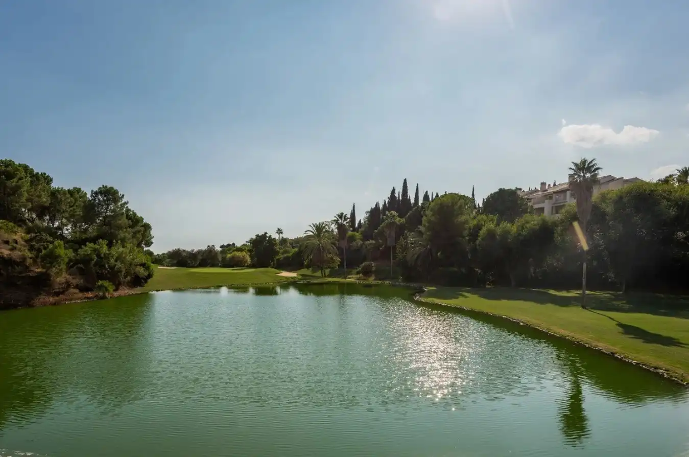 Exterior view of Apartments for sale in Benahavís  with Air Conditioner, Heating and Private garden