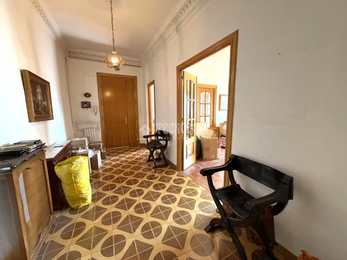 Flat for sale in Zaragoza  with Heating