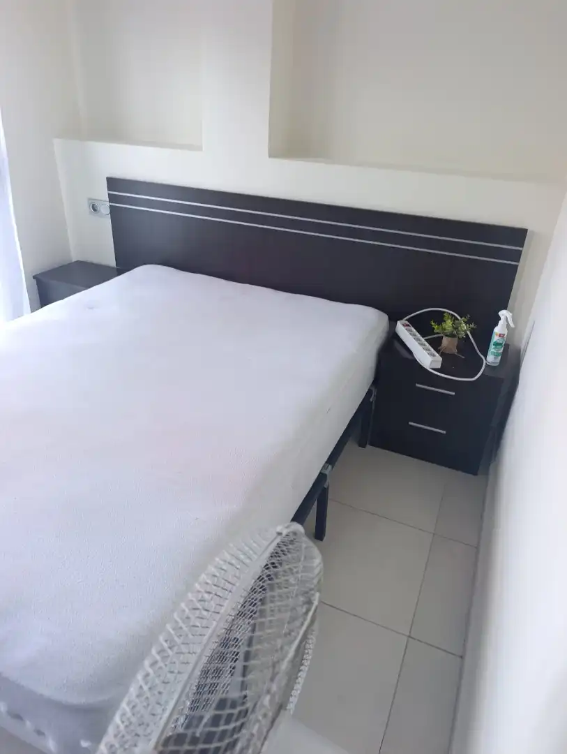 Dormitori de Apartament de lloguer en Melilla amb Moblat, Forn i Microones
