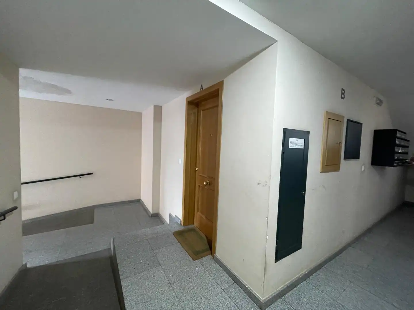 Dachboden zur Miete in Venta de Baños mit Heizung, Parkett und Terrasse