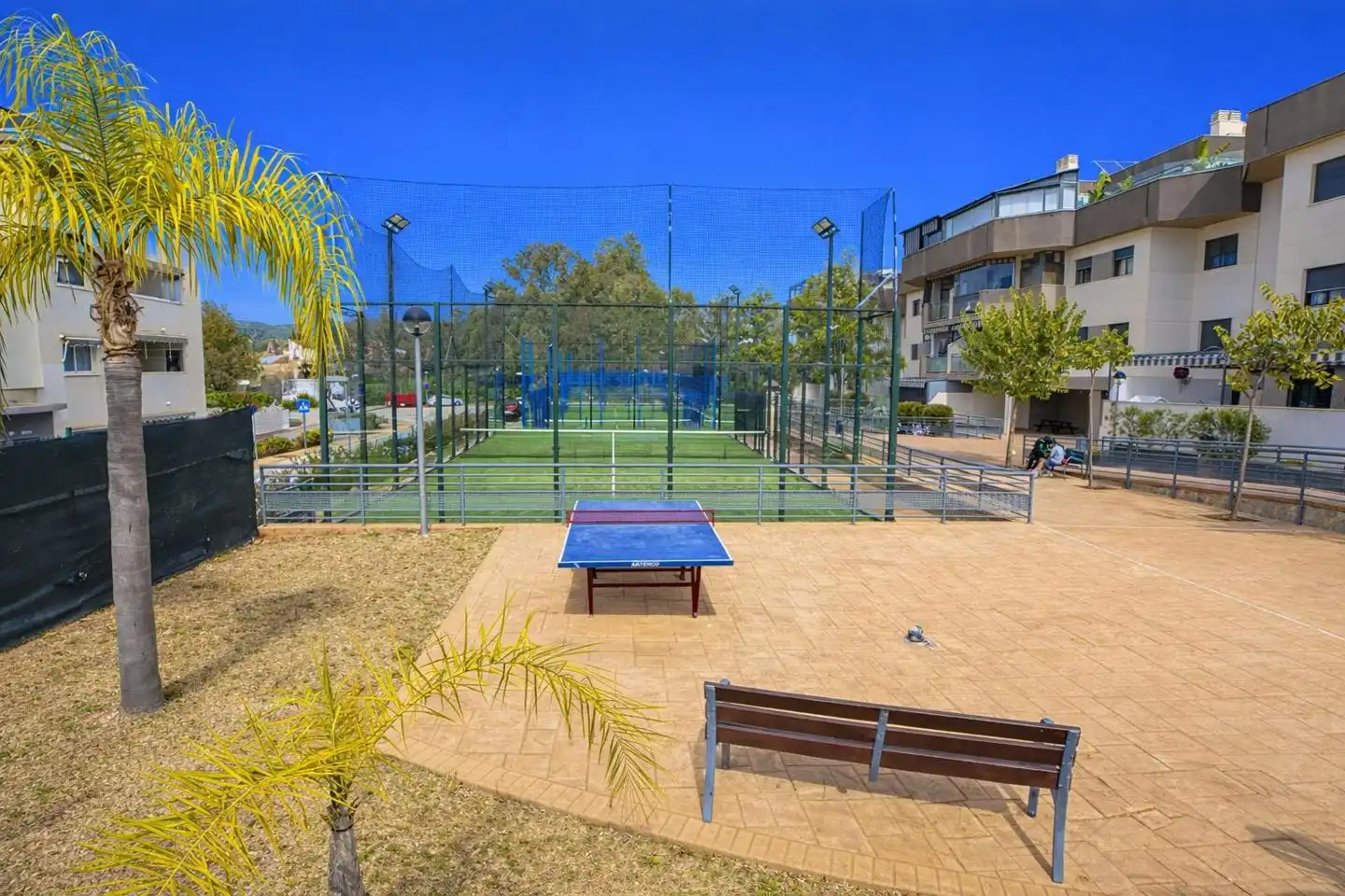 Außenansicht von Erdgeschoss zum Verkauf in Málaga mit Klimaanlage, Privatgarten und Parkett