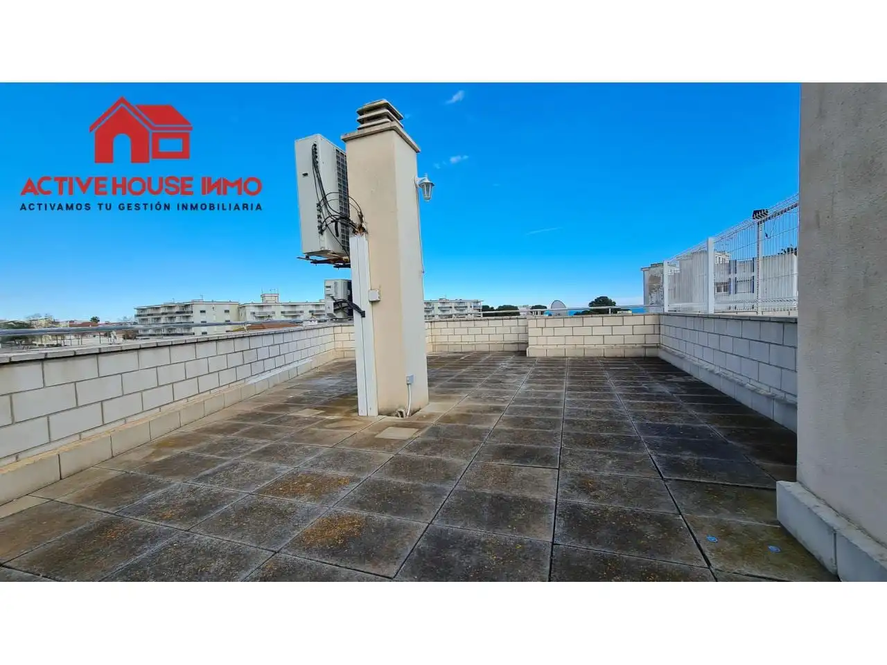 Vista exterior de Pis en venda en Alcanar amb Aire condicionat, Terrassa i Traster