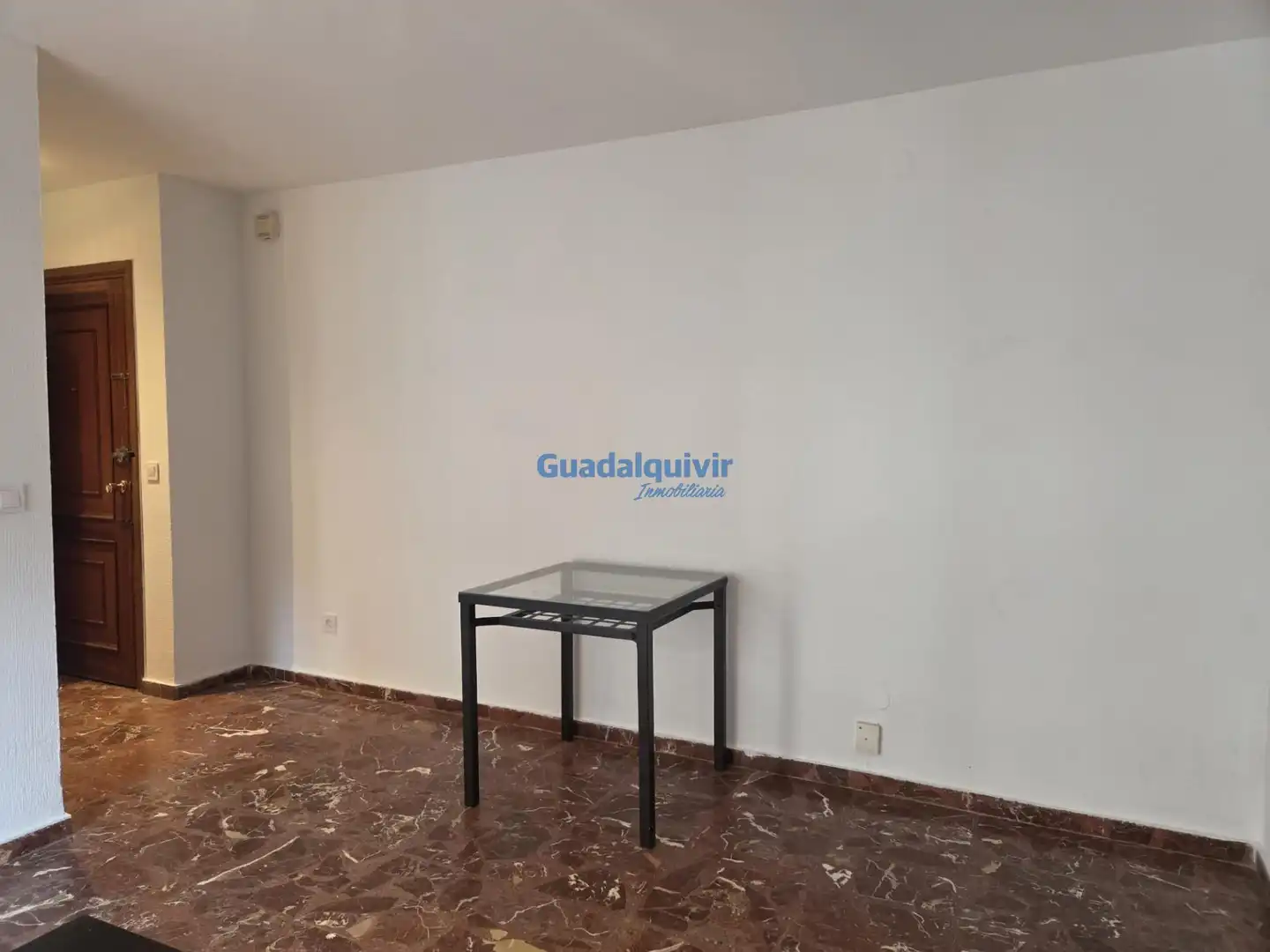 Flat for rent in Sevilla  with Air Conditioner and Terrace