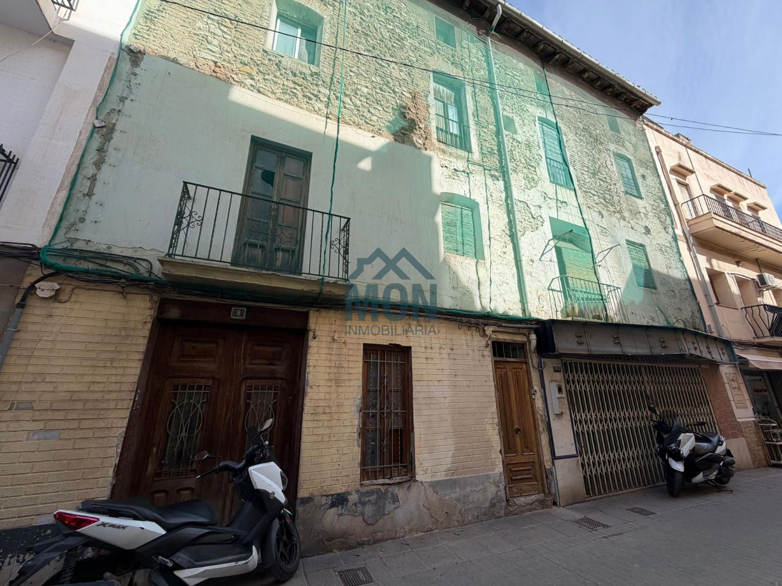 Außenansicht von Gebaude zum Verkauf in Quart de Poblet