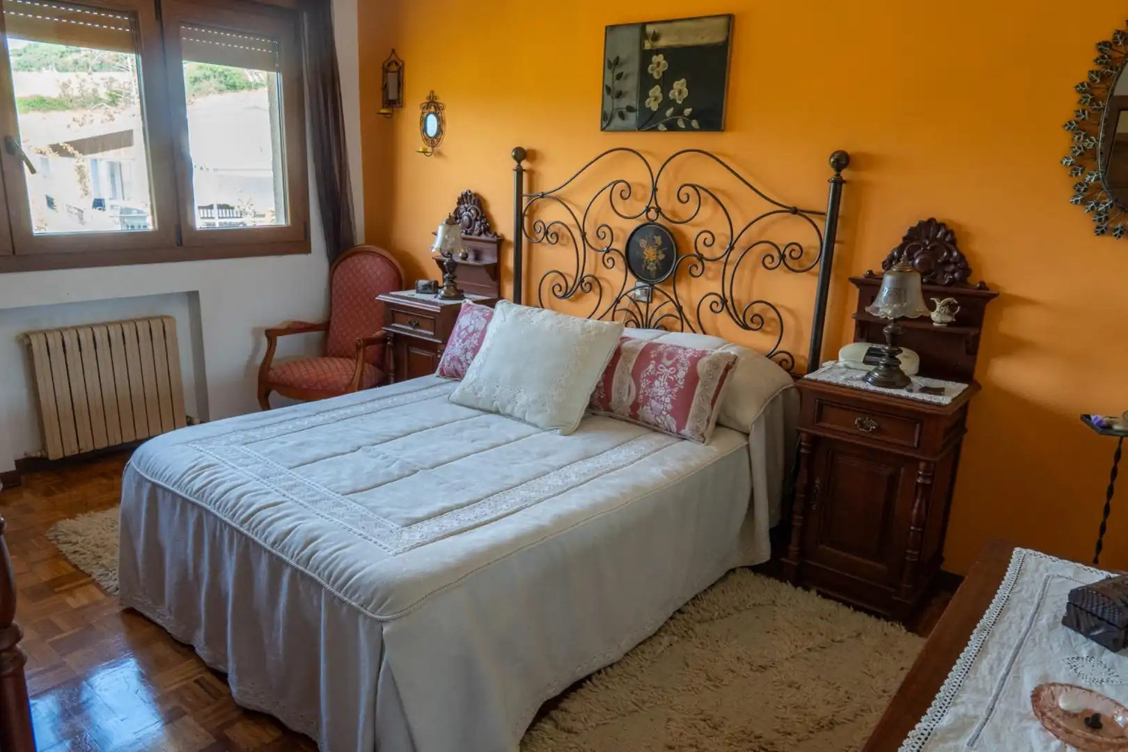 Dormitori de Casa o xalet en venda en Gijón  amb Calefacció, Jardí privat i Terrassa