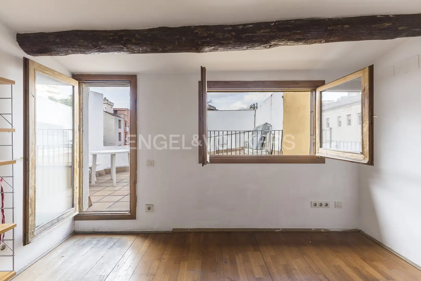 Dormitori de Casa adosada en venda en Barcelona amb Calefacció i Terrassa