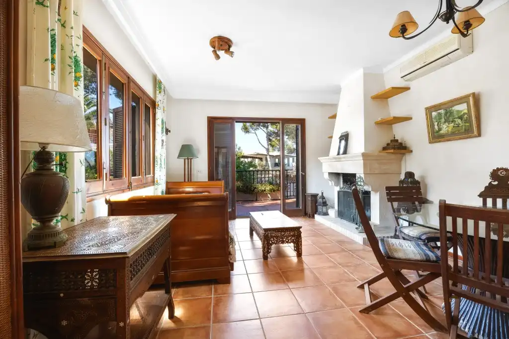 Sala d'estar de Casa o xalet en venda en Alcúdia amb Aire condicionat, Jardí privat i Terrassa