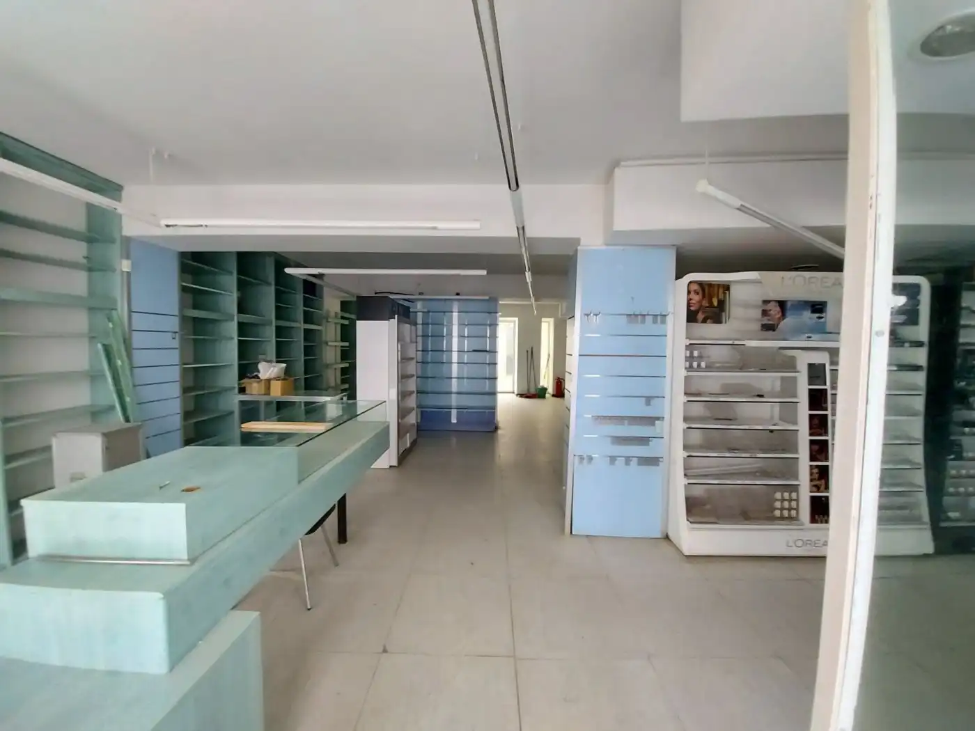 Local en venta en La Roda