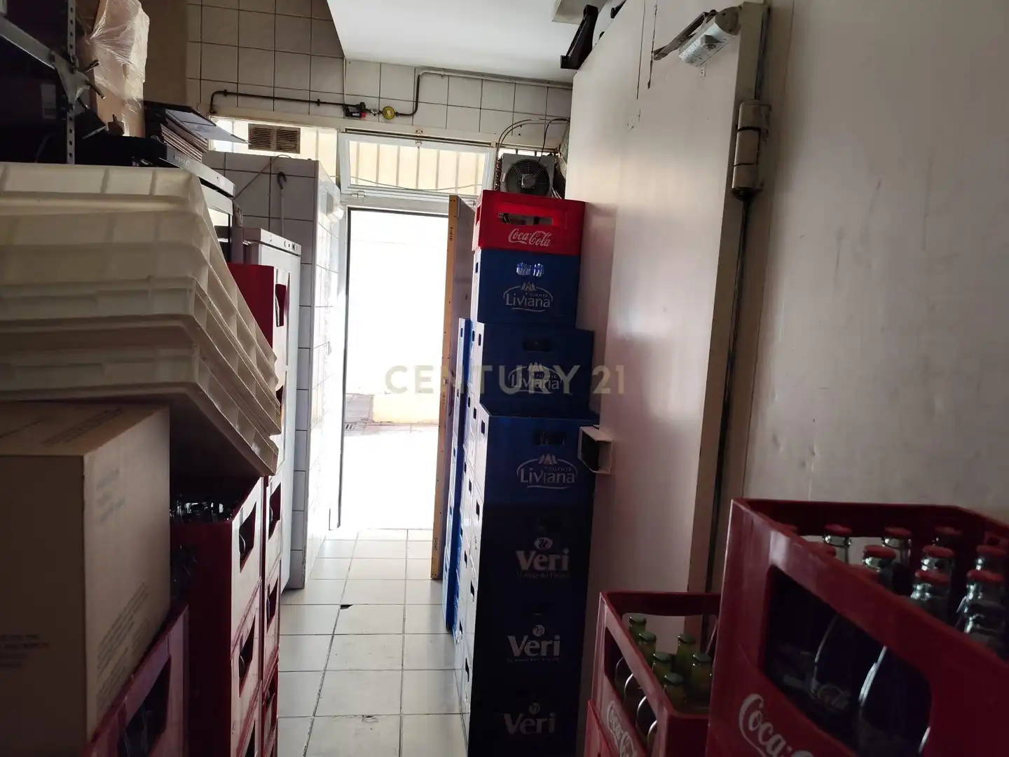 Local comercial en traspàs a PS JESUS SANTOS REIN 9 ED. VEGA 1FUENGIROLA (MÁLAGA) 1, imagen 18