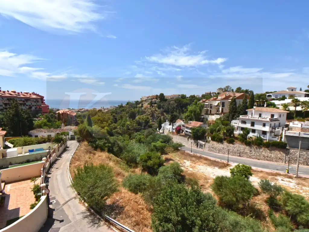 Vista exterior de Dúplex en venta en Fuengirola con Aire acondicionado, Jardín privado y Terraza