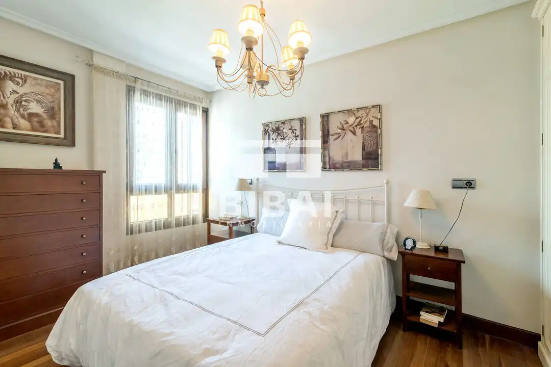 Schlafzimmer von Wohnung zum Verkauf in Arrasate / Mondragón mit Heizung, Abstellraum und Alarm