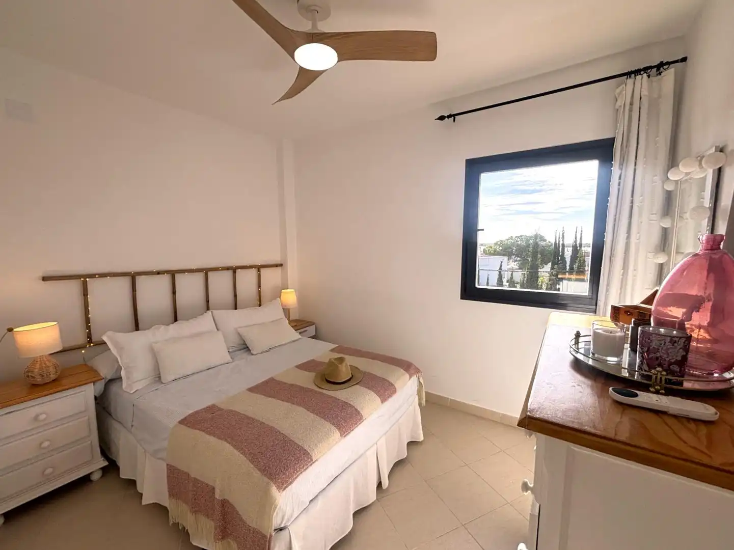 Flat with pool to rent in El Rompido, imagen 12