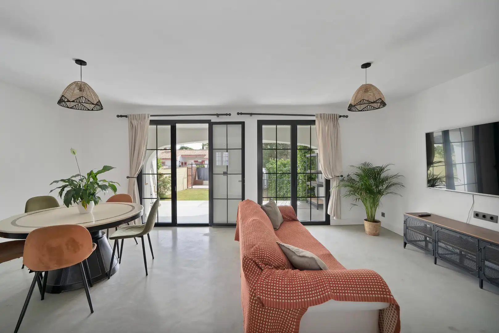 Casa adosada en venta en 2F Calle del Rubí, Nueva Atalaya