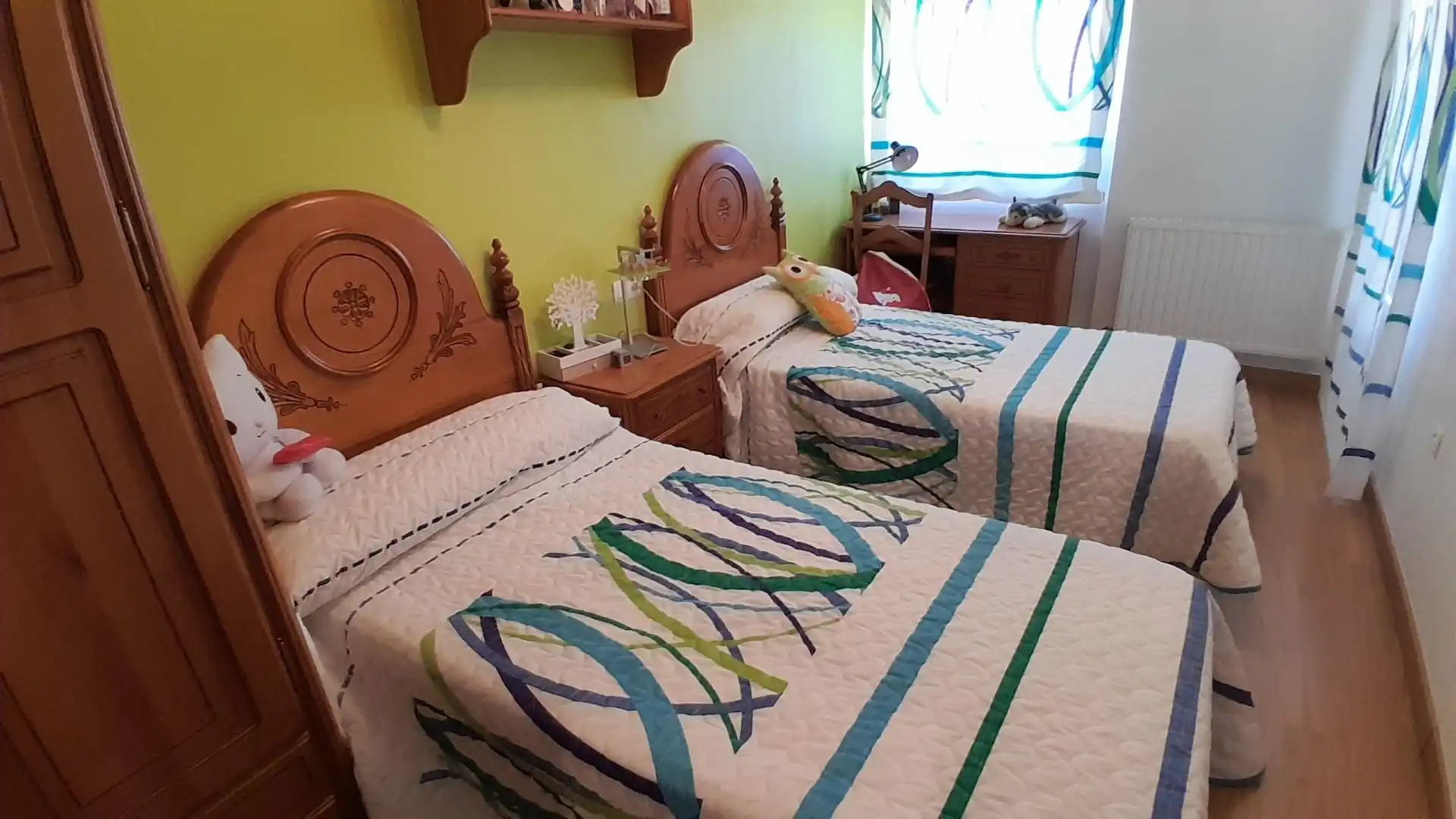 Dormitori de Casa o xalet en venda en Yecla