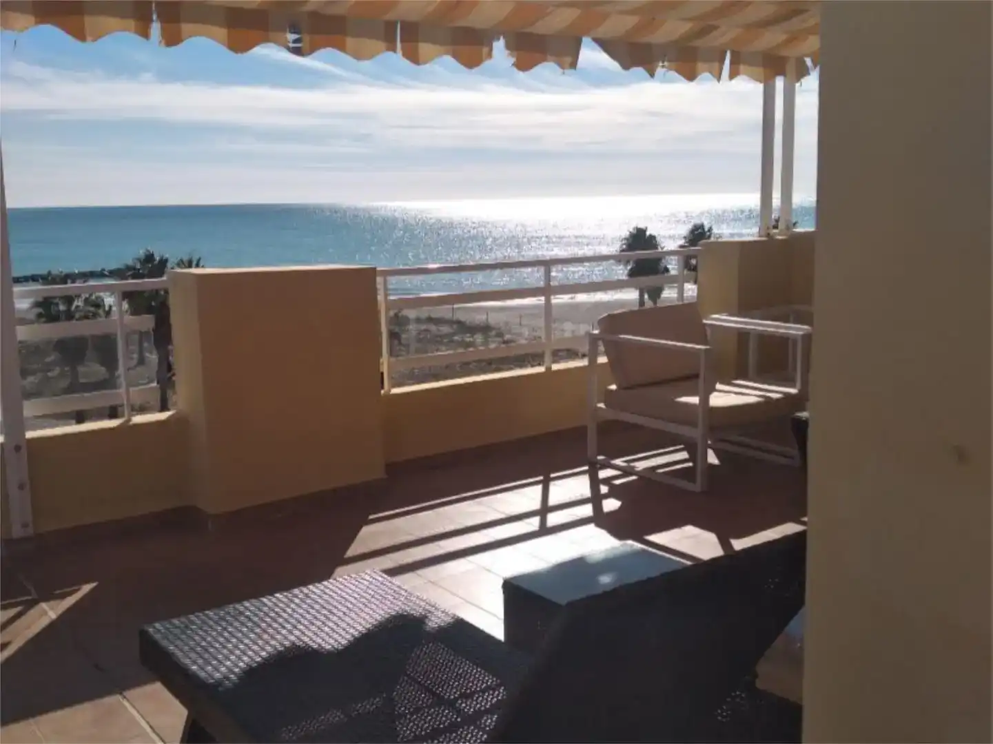 Terrasse von Dachboden zur Miete in Chilches / Xilxes mit Klimaanlage und Möbliert