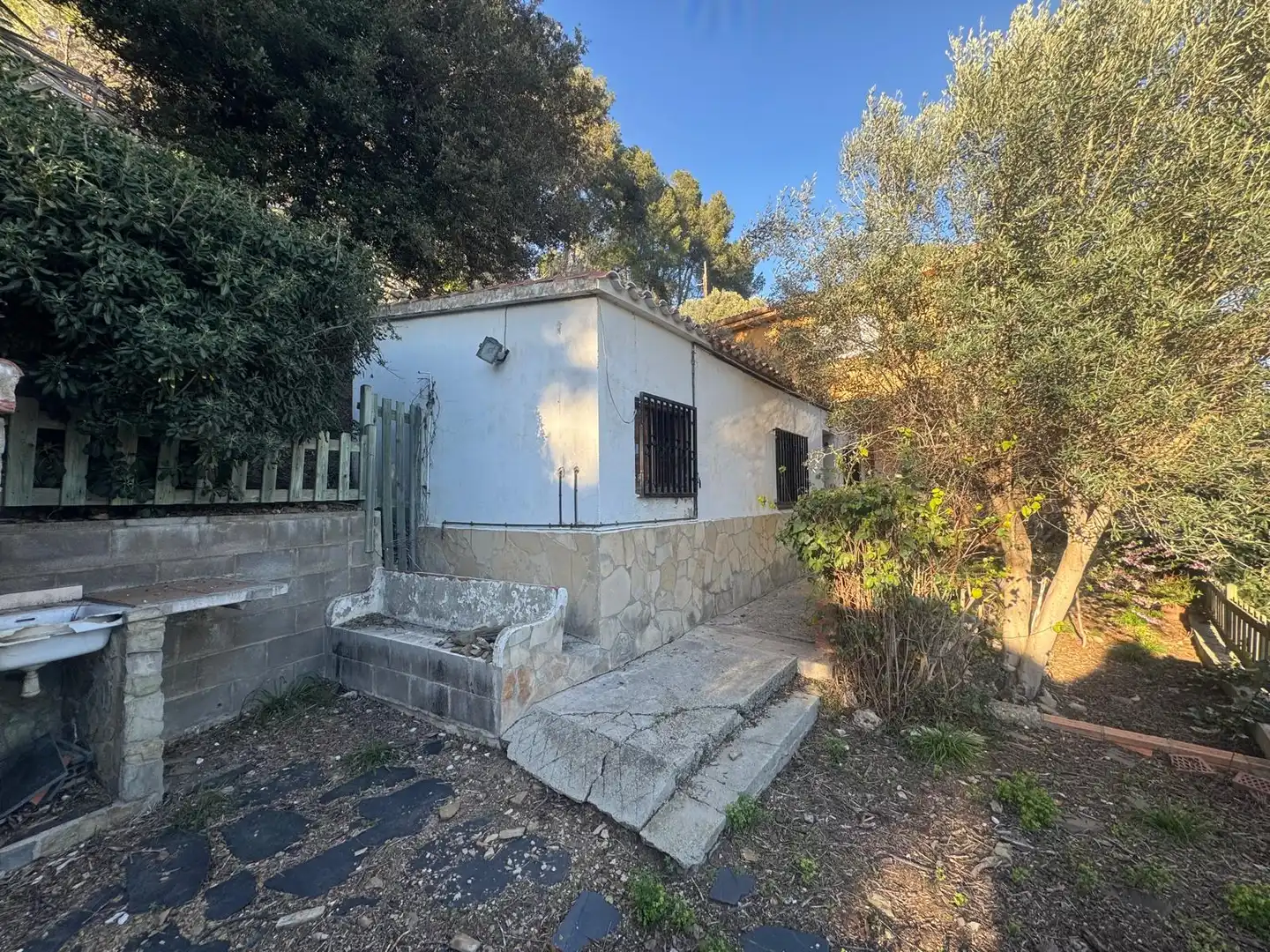 Vista exterior de Casa o chalet en venta en Corbera de Llobregat con Calefacción, Jardín privado y Terraza