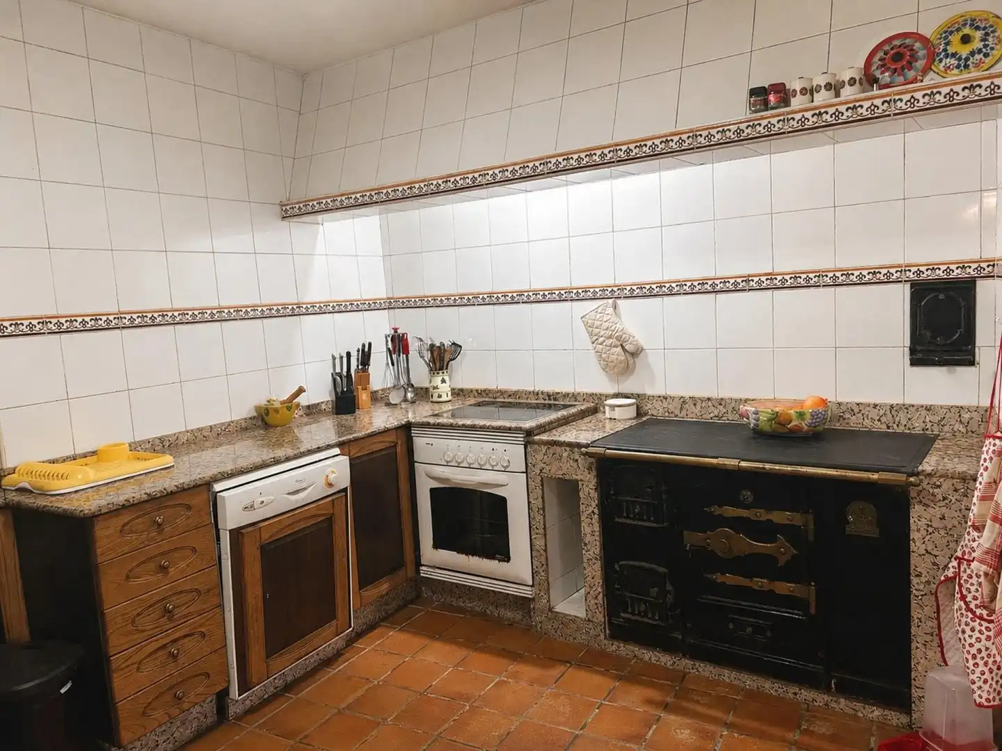 Kitchen of Country homes for sale in Vilanova de Arousa  with Air Conditioner and Heating