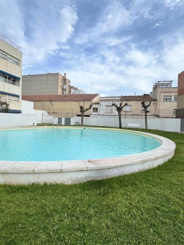 Swimming pool of Flat for sale in Sabadell  with Air Conditioner, Heating and Parquet flooring
