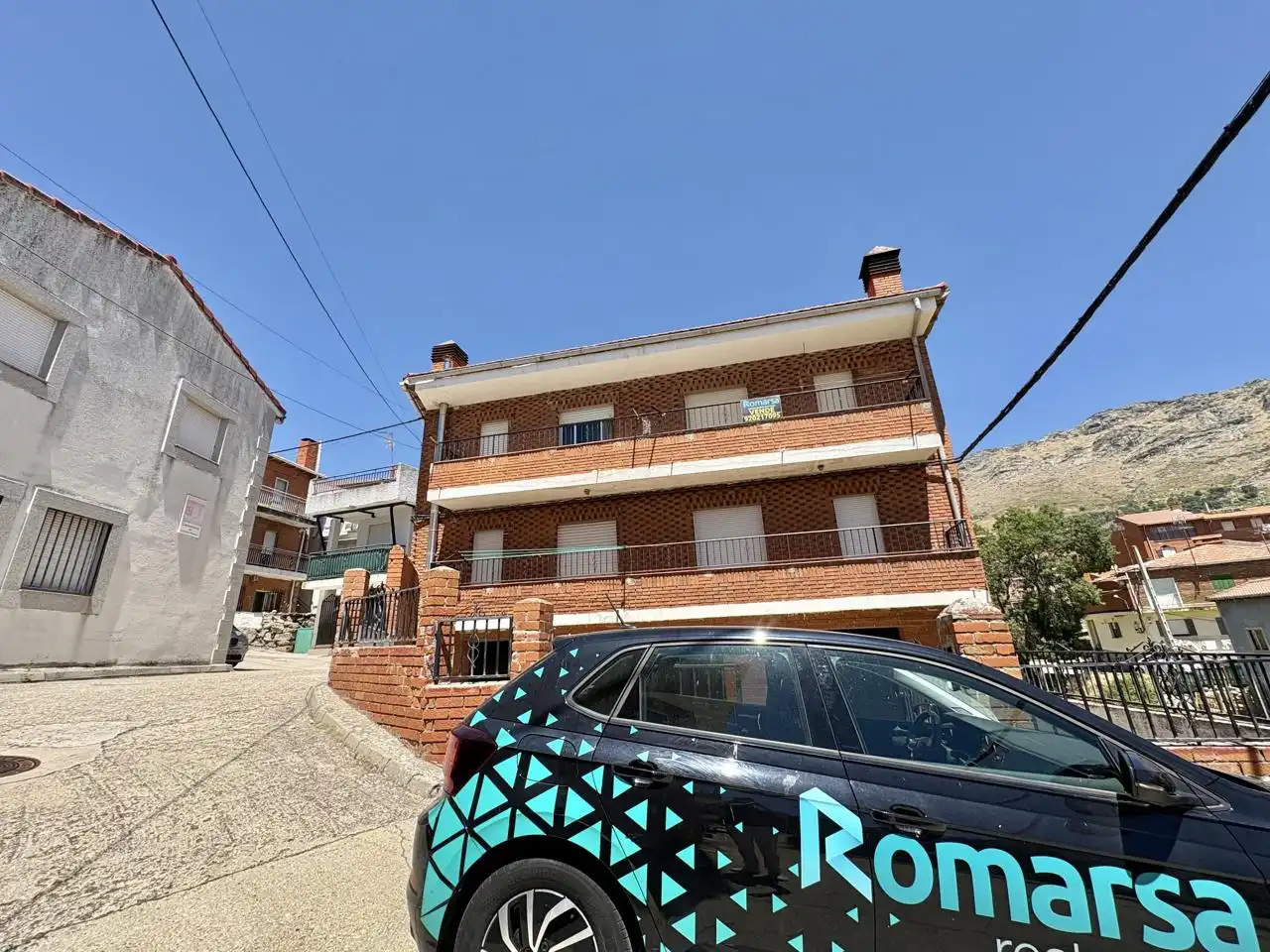 Vista exterior de Pis en venda en San Juan del Molinillo amb Terrassa
