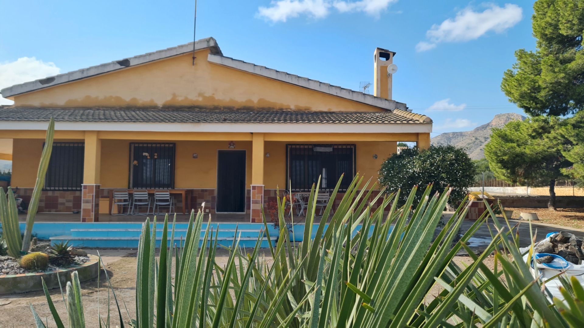 Exterior view of House or chalet for sale in Aspe  with Private garden, Terrace and Storage room