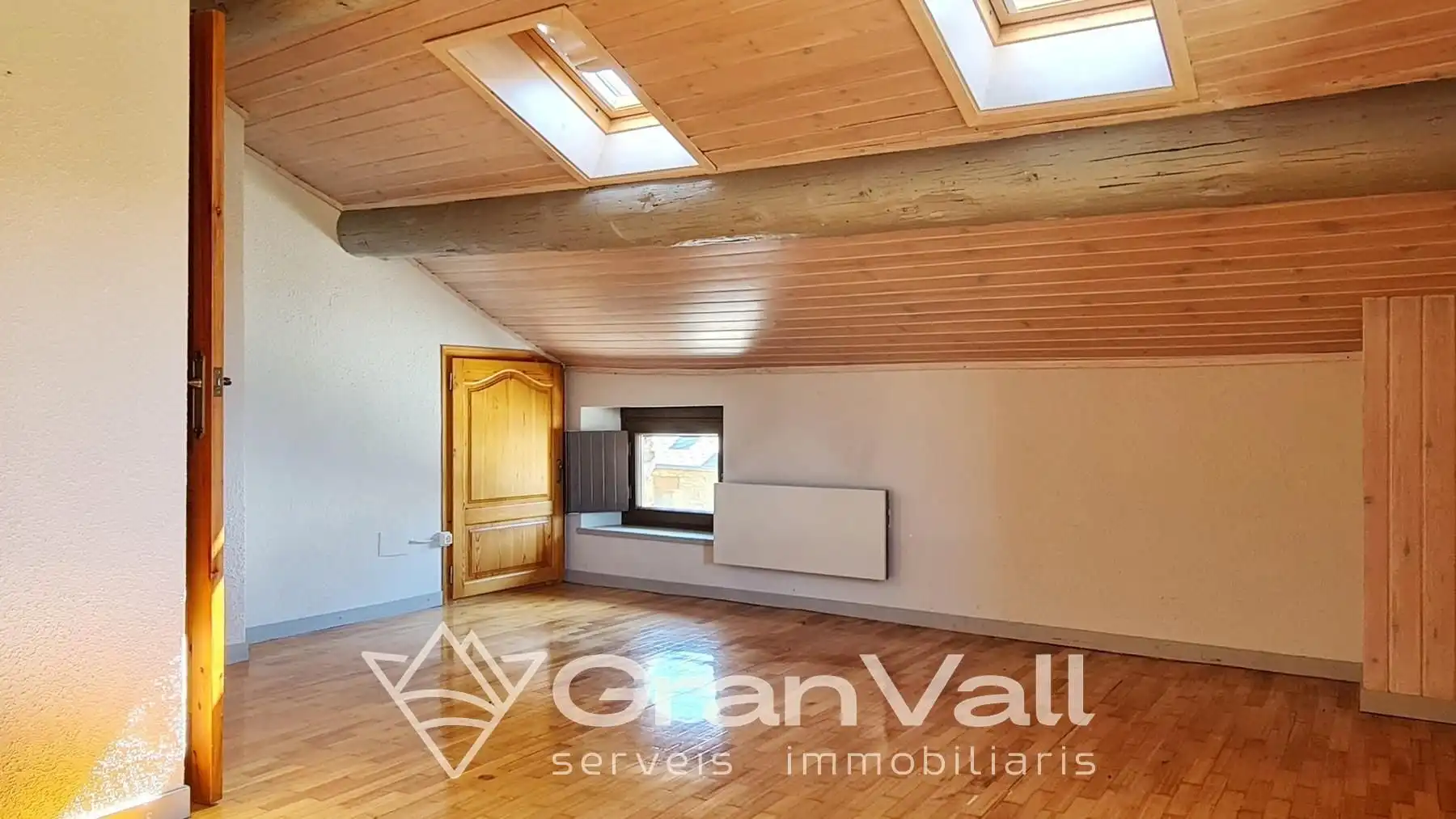 Sala d'estar de Casa adosada en venda en Fontanals de Cerdanya amb Calefacció